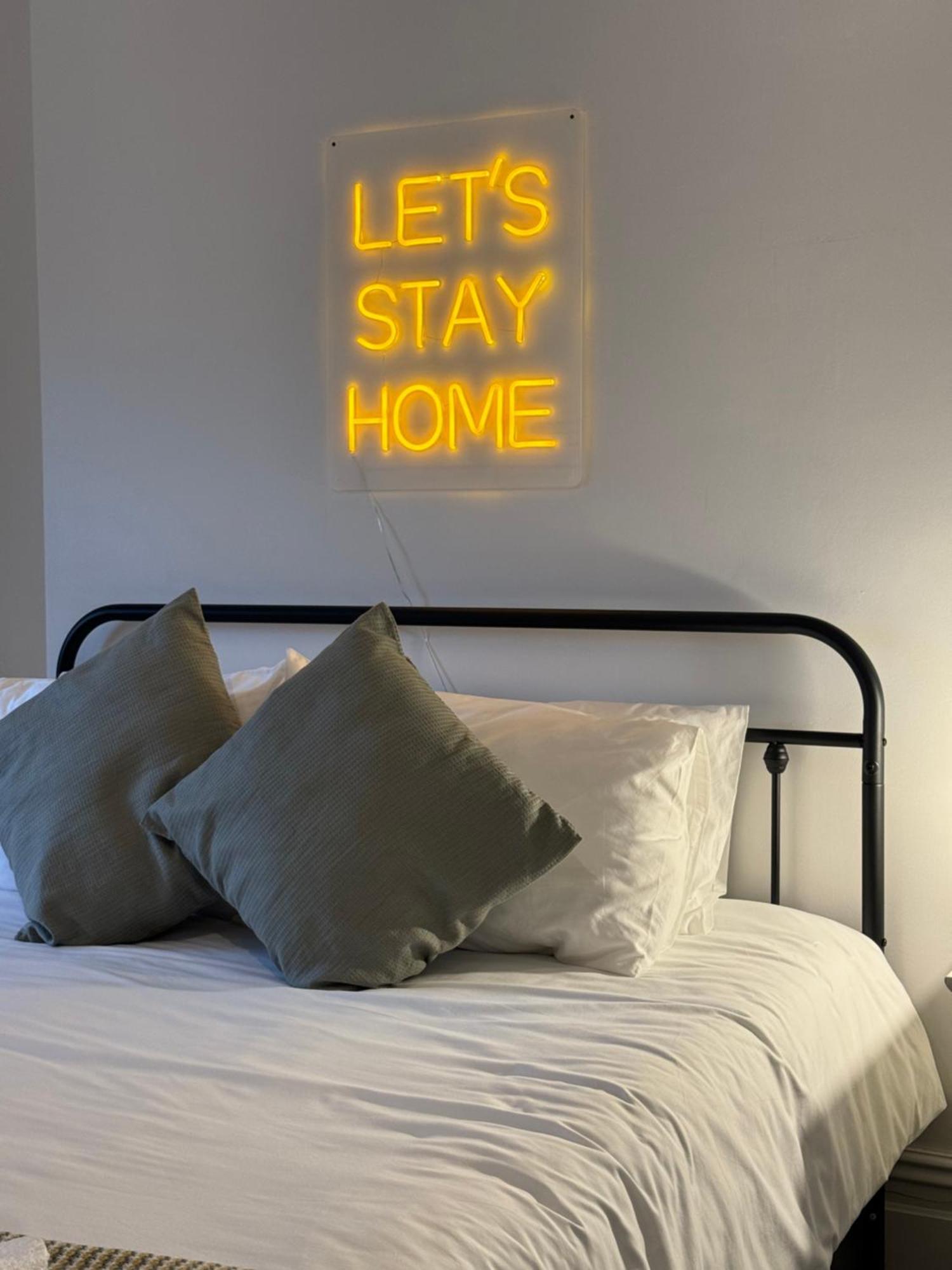 Spacious Victorian Birkdale Apartment With Garden 사우스포트 외부 사진